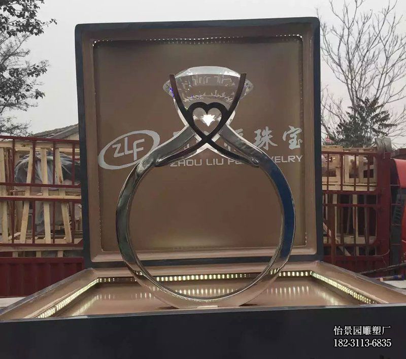 不锈钢爱心戒指雕塑,房地产户外售楼部圆环爱心戒指雕塑