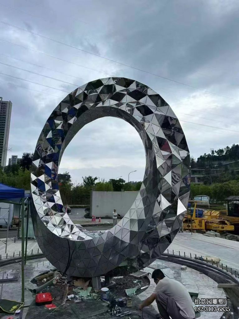 不锈钢圆环雕塑厂家定制,公园园林售楼部广场不锈钢圆环小品摆件 不锈钢圆环雕塑厂家定制,公园园林售楼部广场不锈钢圆环小品摆件