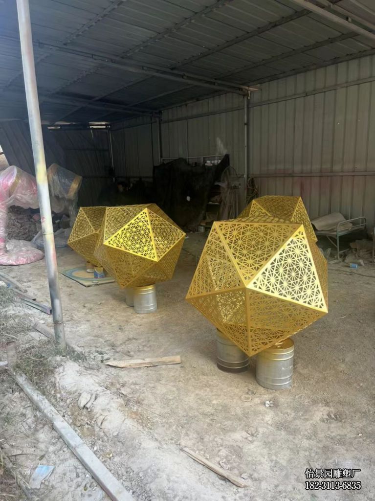 不锈钢镂空石头小品摆件,公园小区售楼部水景园林不锈钢鹅卵石雕塑 不锈钢镂空石头小品摆件,公园小区售楼部水景园林不锈钢鹅卵石雕塑