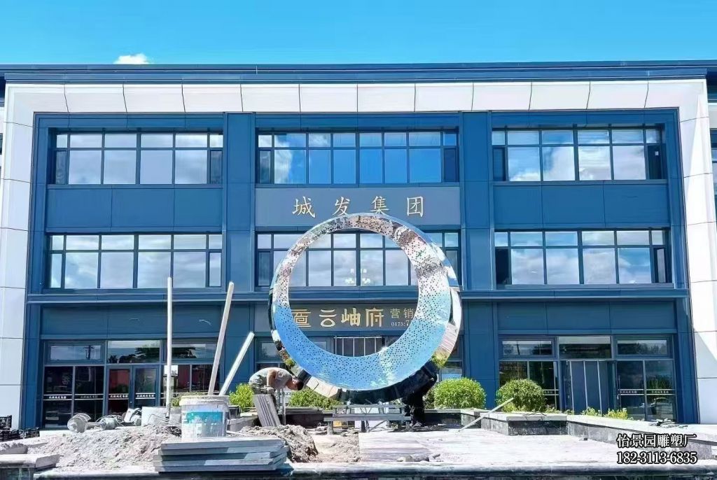不锈钢镜面几何镂空圆环小品摆件，公园广场售楼部水景酒店不锈钢圆环雕塑
