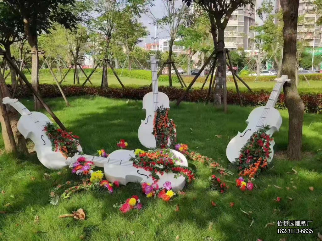 不锈钢大提琴音乐小品摆件，公园户外景观景区广场不锈钢大提琴雕塑厂家定制