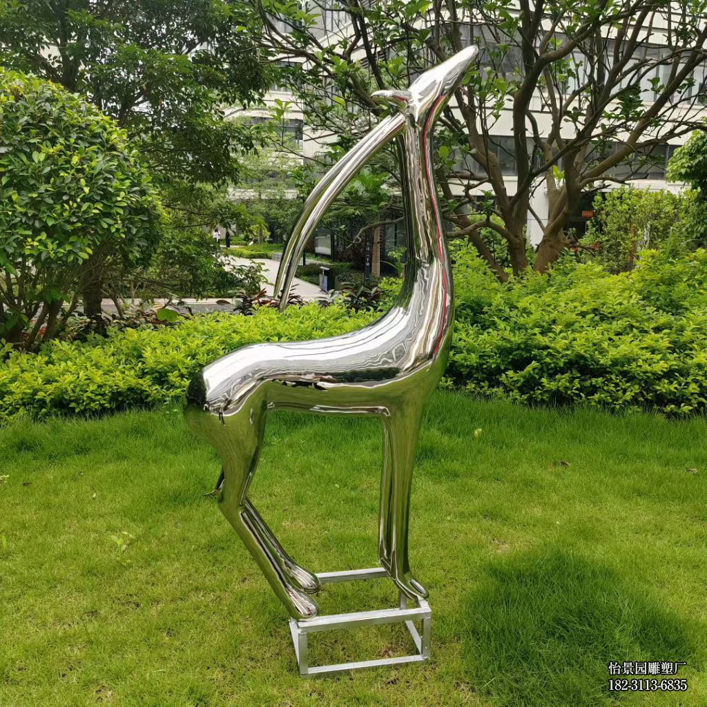 不锈钢镜面抽象鹿雕塑,公园广场园林酒店水景不锈钢鹿雕塑厂家 不锈钢镜面抽象鹿雕塑,公园广场园林酒店水景不锈钢鹿雕塑厂家