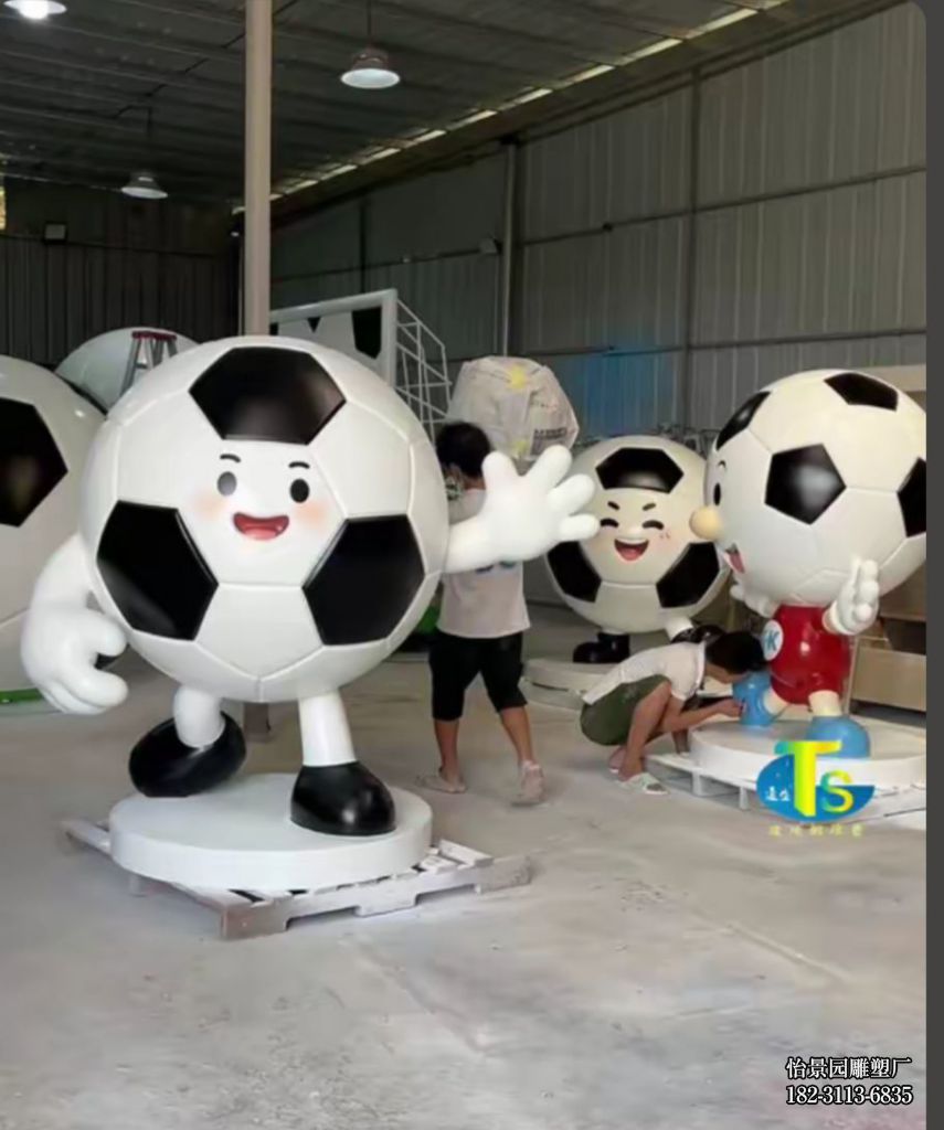 不锈钢足球小品摆件,公园广场园林景观校园不锈钢足球雕塑 不锈钢足球小品摆件,公园广场园林景观校园不锈钢足球雕塑