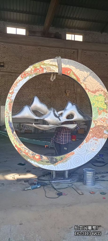 不锈钢镜面发光圆环小品摆件,公园广场园林景区不锈钢圆环雕塑 不锈钢镜面发光圆环小品摆件,公园广场园林景区不锈钢圆环雕塑